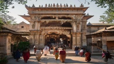बाबा गरीबनाथ मंदिर की आय में उछाल: एक साल में चढ़ावे से मिले 1.15 करोड़ रुपये